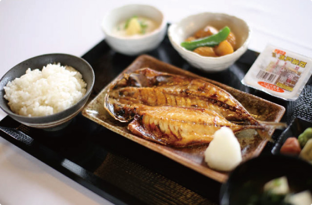 朝食